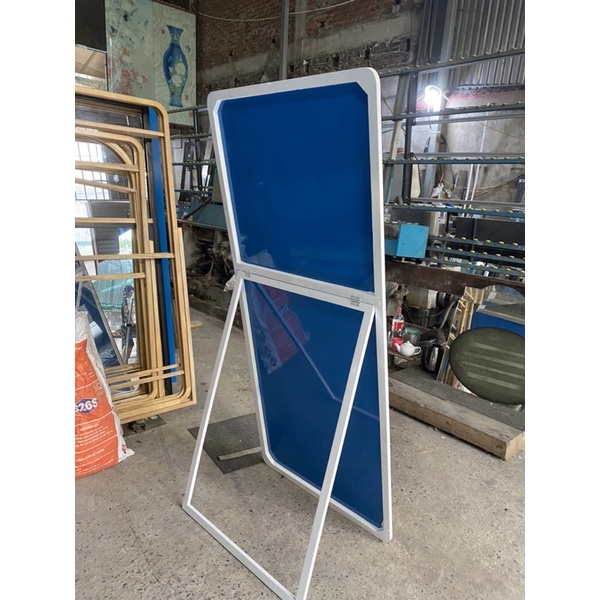 Gương Tràn Trắng Bo 4 Góc Dáng Siêu Nịnh Dành Cho Các Shop Thời Trang Và ViLa