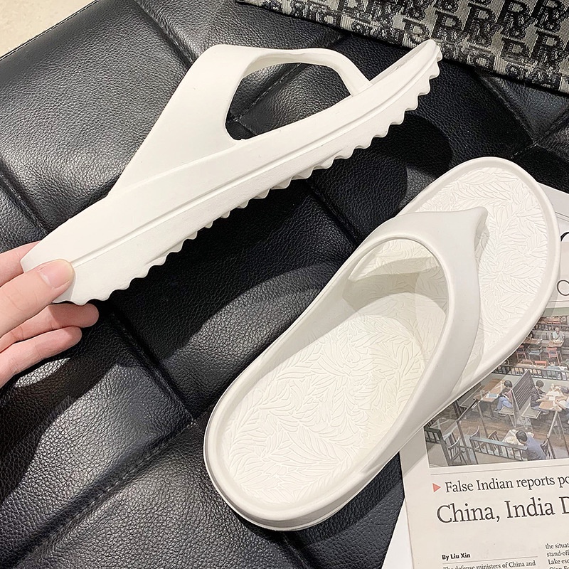 Dép Xỏ Ngón Nữ Đế Bằng Dày Nhọn Chống Trơn Bánh Mì Mũi Tròn Quai Kẹp Mảnh Mùa Hè Xuân Thu Đi Chơi Biển Làm Cao Cấp
