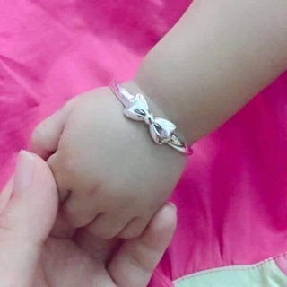 Lắc tay bạc cho bé