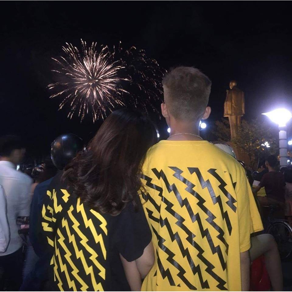 ÁO THUN SẤM SÉT