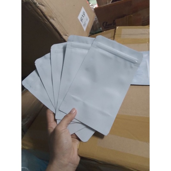 SỈ 1KG TÚI ZIP ĐÁY ĐỨNG MÀU TRẮNG SỮA SIZE 12X20CM LOẠI ĐẸP