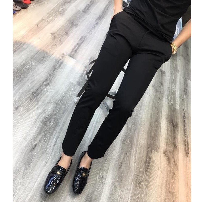 Quần tây nam ông côn chất co dãn nhẹ,không nhăn,khôbg xù,không bám bụi. | BigBuy360 - bigbuy360.vn