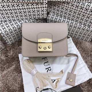 Túi đeo chéo sang chảnh,túi sách nữ cao cấp kèm dây xích White - ML53