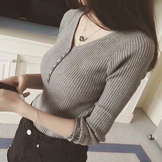 Áo len tăm cổ tim