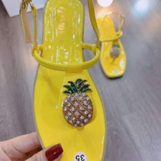Sandal quả dứa
