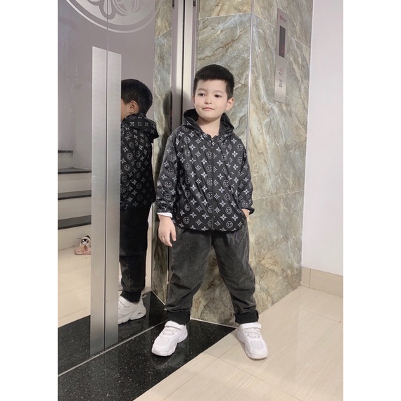 ÁO GIÓ HOẠ TIẾT L-V BÉ TRAI