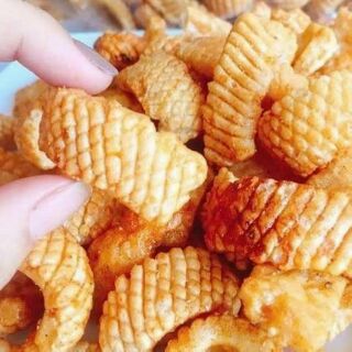 Combo khô heo bơ tỏi + snack mực thái