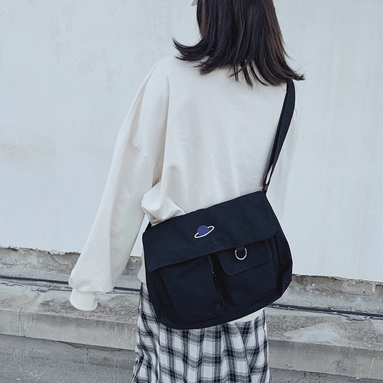 1333744Harajuku Planet Crossbody ins tooling Hong Kong men and women canvas bag