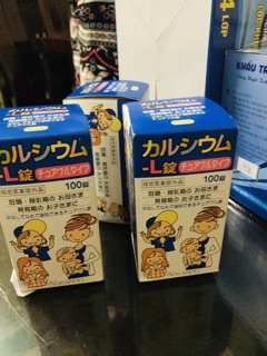 Kẹo canxi Chuẩn xách Nhật