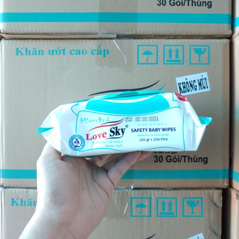 Combo 6 gói Khăn giấy ướt 100 tờ không mùi - siêu to - siêu rẻ xả kho - date mới nhất