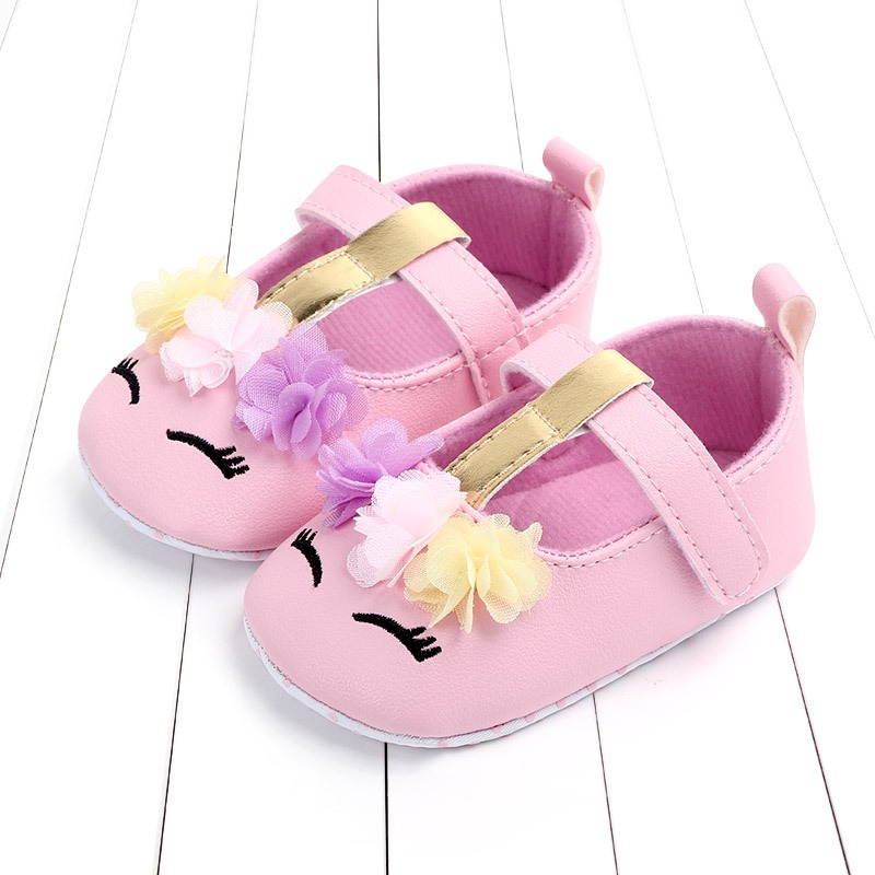 Giày Búp Bê Da PU Đế Mềm Đính Hoa Và Hình Kỳ Lân Dễ Thương Thời Trang Xuân Thu Cho Bé Gái 18 Tháng Tuổi