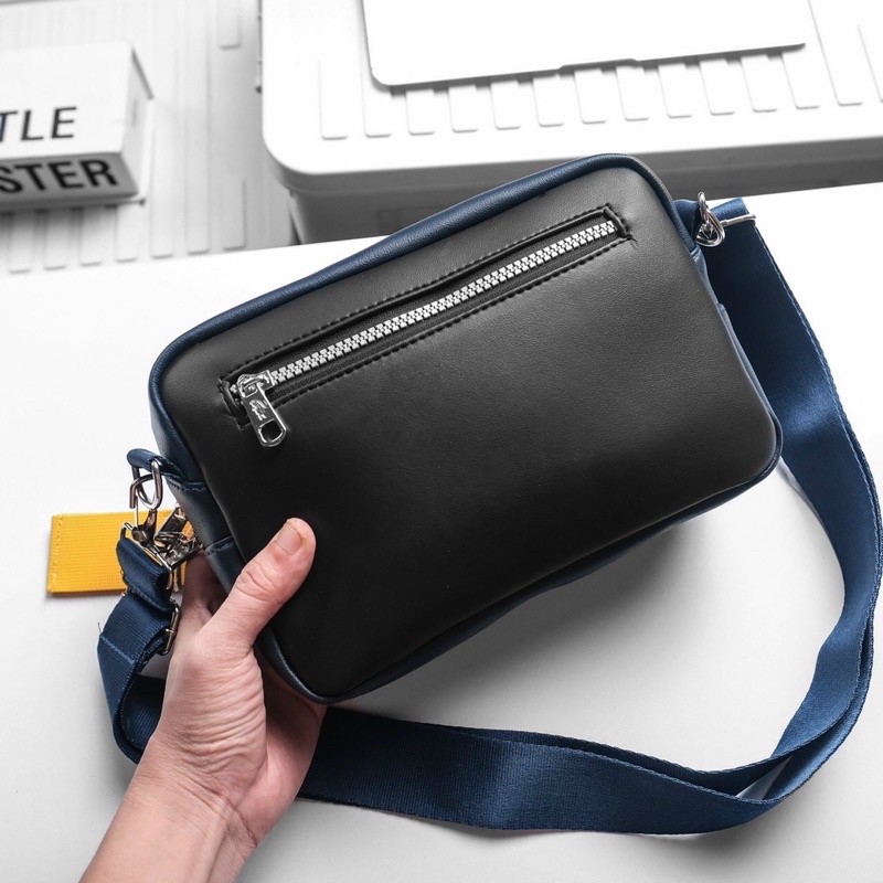 TÚI ĐEO CHÉO LACOSTE