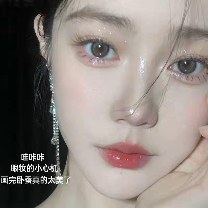 Bút Tơ Tằm Nằm Tơ Tằm | BigBuy360 - bigbuy360.vn