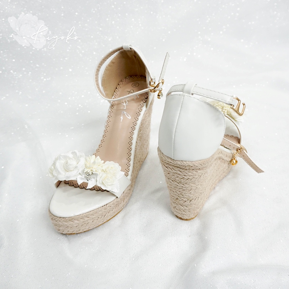 Giày cưới đế xuồng Kiyoko đính hoa trà 11cm