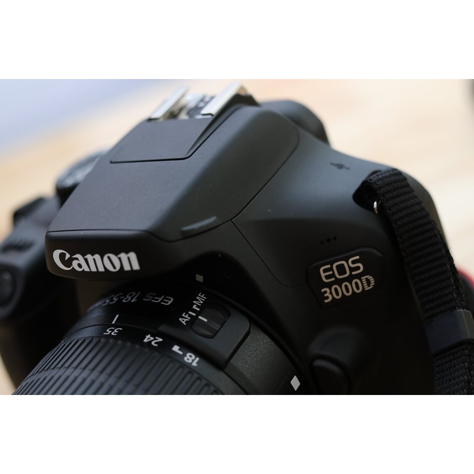 Máy ảnh Canon 3000D kèm lens 18-55 III