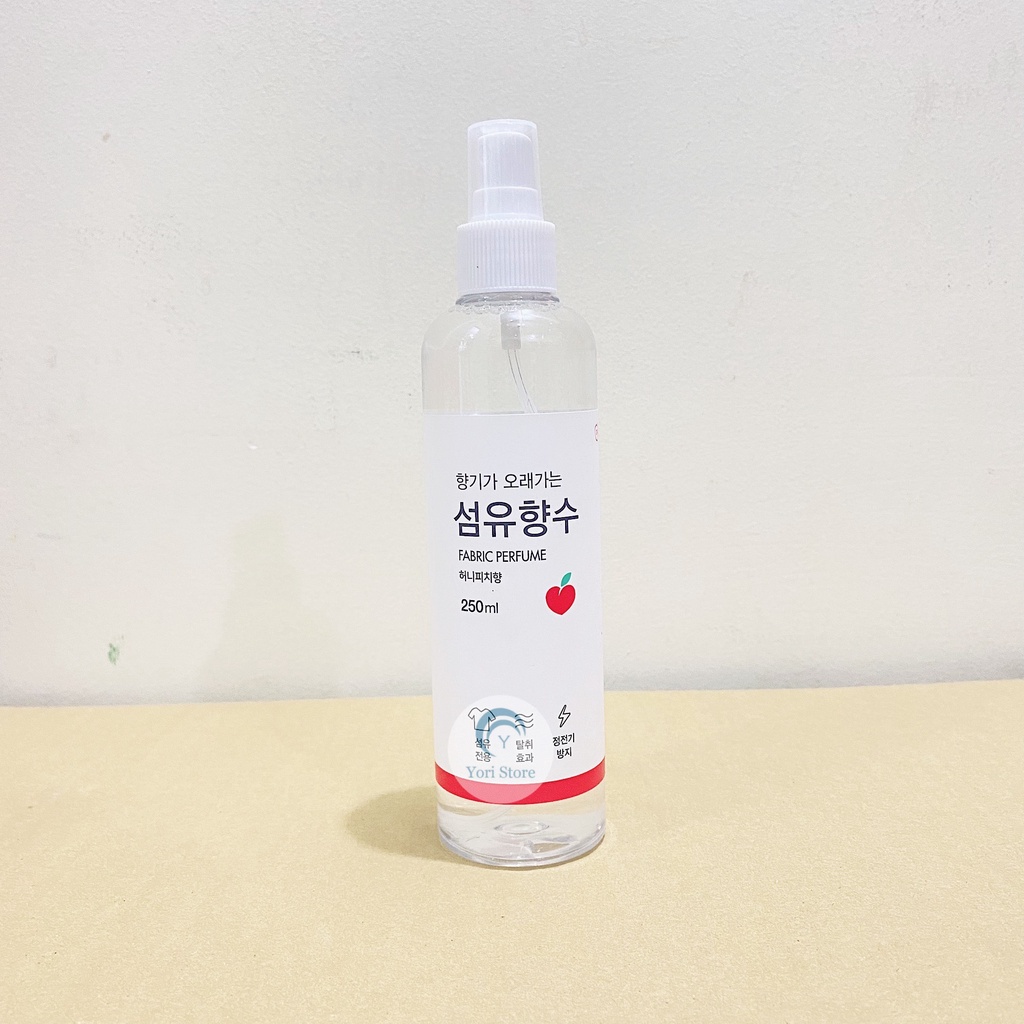 Xịt thơm quần áo Fabric Perfume Hàn Quốc (250ml) khử mùi