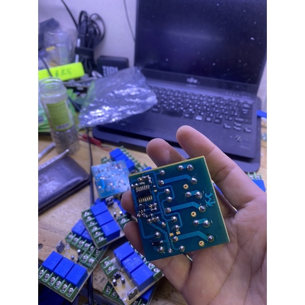 Mạch bảo vệ loa 2.0 hoặc 2.1