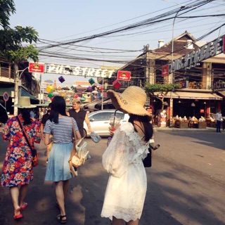 Váy xoè voan trắng, lưng đan dây(kèm ảnh thật)