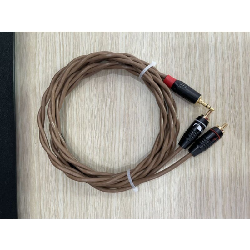 Dây phát nhạc 3.5 ra 2av bãi dài 2m
