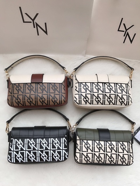 𝐓𝐮́𝐢 𝐋𝐲𝐧 tay cầm