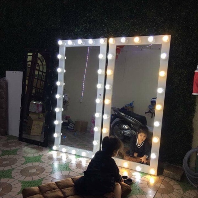 GƯƠNG SOI TOÀN THÂN CÓ ĐÈN LED - vui lòng chat với shop trước khi đặt hàng