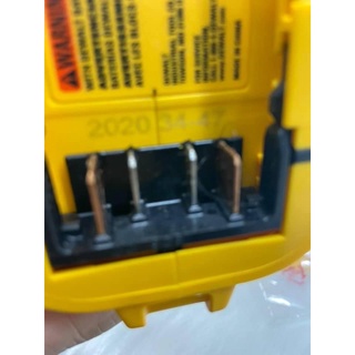 CƯA KIẾM DEWALT DCS369B(thân máy)