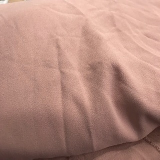 Vải cát sạn hàn + lanh hoa, lanh kẻ dầy. Lanh may maxi hoặc bộ đồ . Còn cát sạn hàn thì may bộ đô,may vay, quan .v.v.v.v