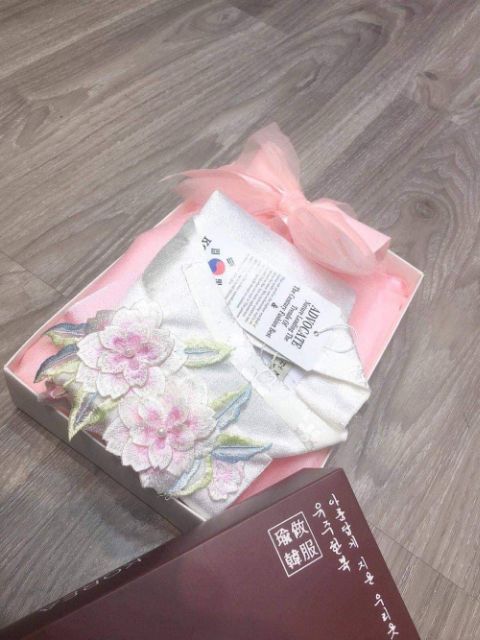 Bộ Hanbok Hồng Phấn Nhập Từ Hàn Quốc số lượng có hạn. Chất rất đẹp