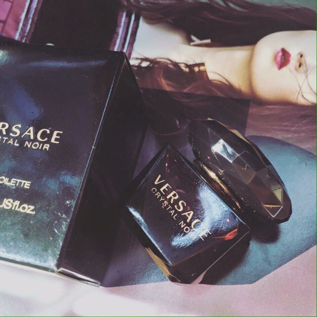 Nước hoa mini Versace Crystal noir