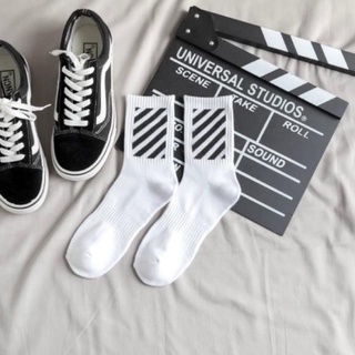 Đôi vớ off white unisex