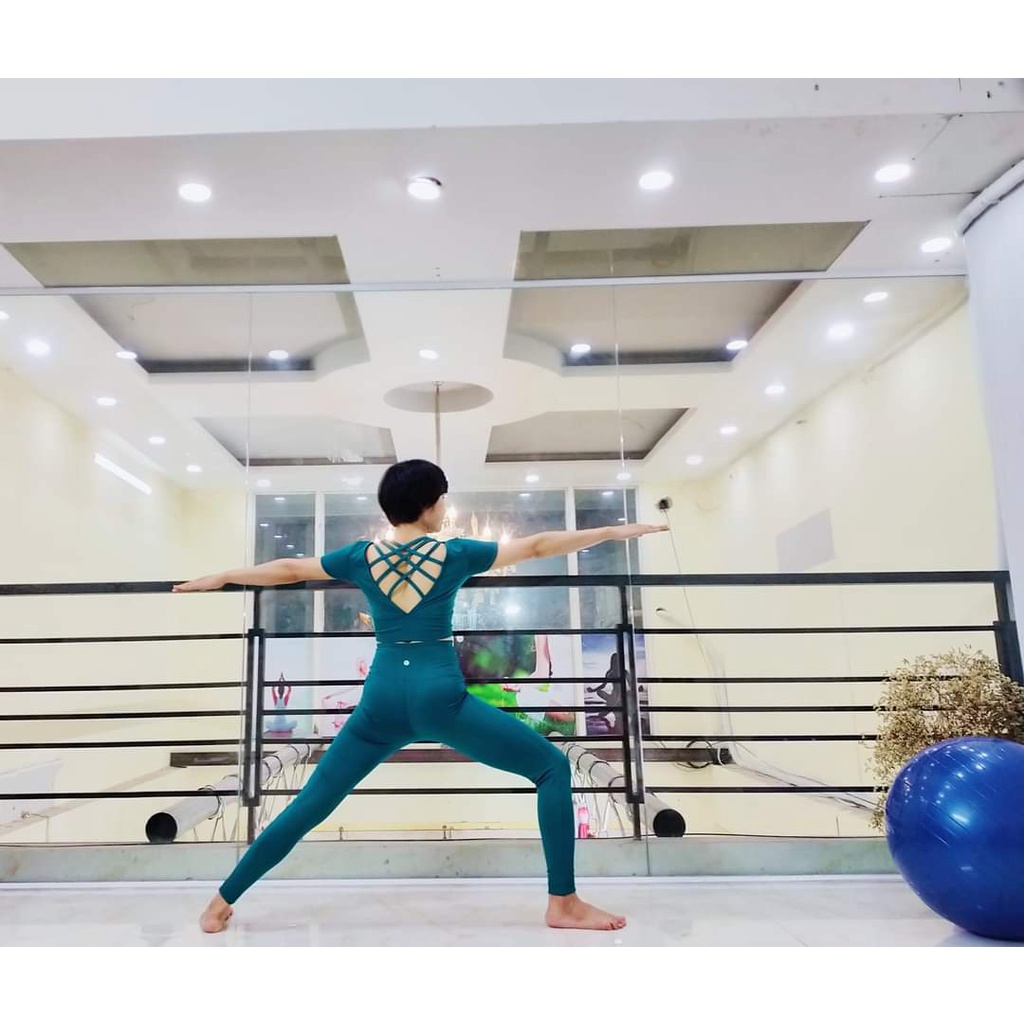 Set tập gym, yoga croptop chất vải co giãn thoải mái và thấm hút mồ hôi tốt tốt 080 - Yoga An Viên