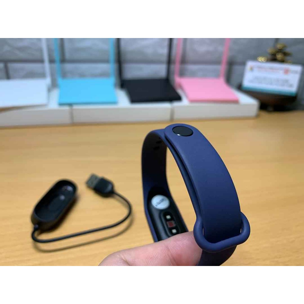 Vòng tay thông minh Miband 4 Xiaomi  | BH 3 tháng (Bản Tiếng Việt) Emarketvn