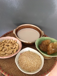 Đường phèn kết tinh từ mật mía