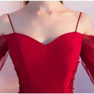 Đầm dạ hội thiết kế cao cấp.
