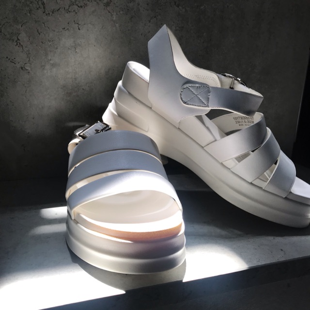 Sandal Daphne đế xuồng