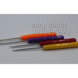 DÙI ĐỤC LỖ,  QUE VUỐT CÁNH HOA