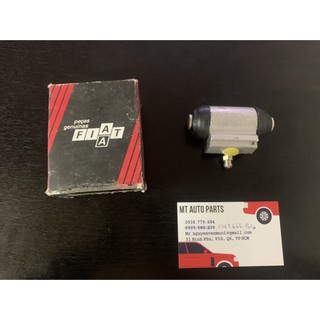 Heo con thắng sau Fiat siena
