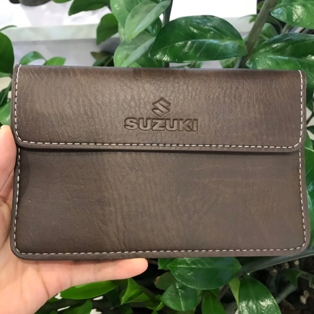 Ví da in dập logo Suzuki đựng đăng kiểm, giấy tờ xe ô tô cao cấp- Phụ kiện ô tô