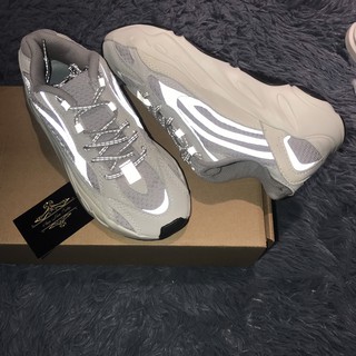 Giày Sneaker YZ 700 Nam Nữ Full Phản Quang Static [FREE SHIP + BOX]