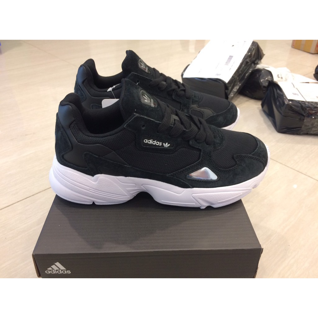 GIÀY ADIDAS FALCON MẦU ĐEN VIỀN TRẮNG