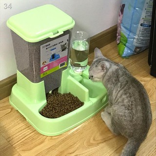 Cho chó ăn thức mèo, máy uống nước và đồ dùng nuôi tự động.HV