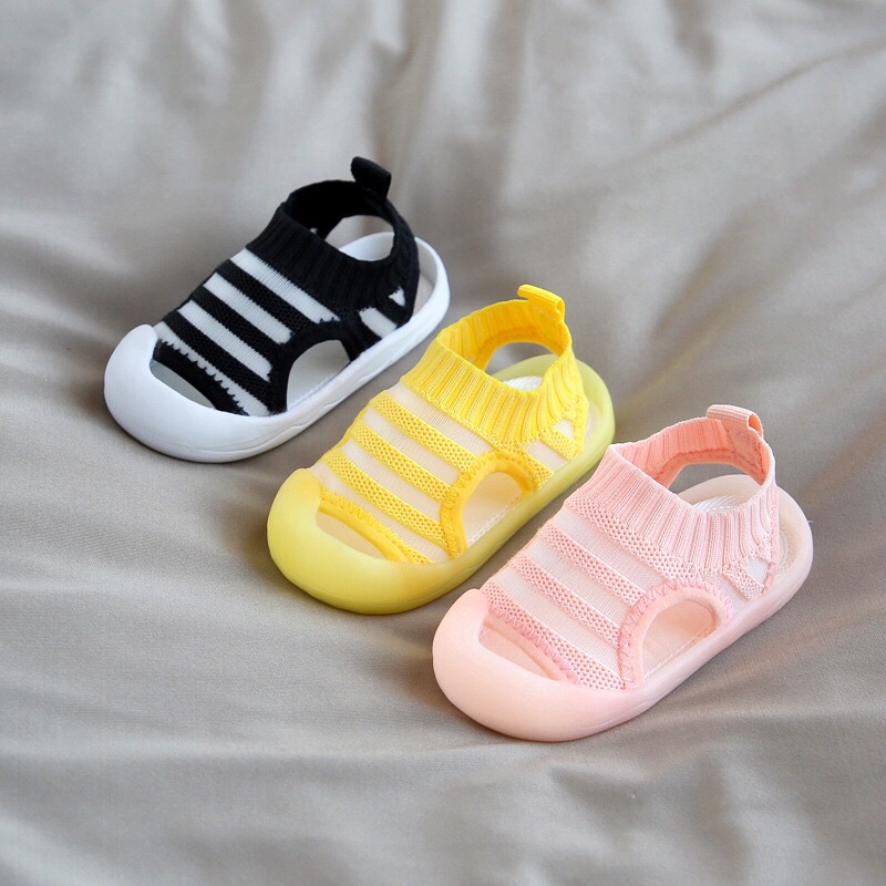 FREESHIP Giày bún hở mũi siêu êm cho bé trai và bé gái Mã 2013