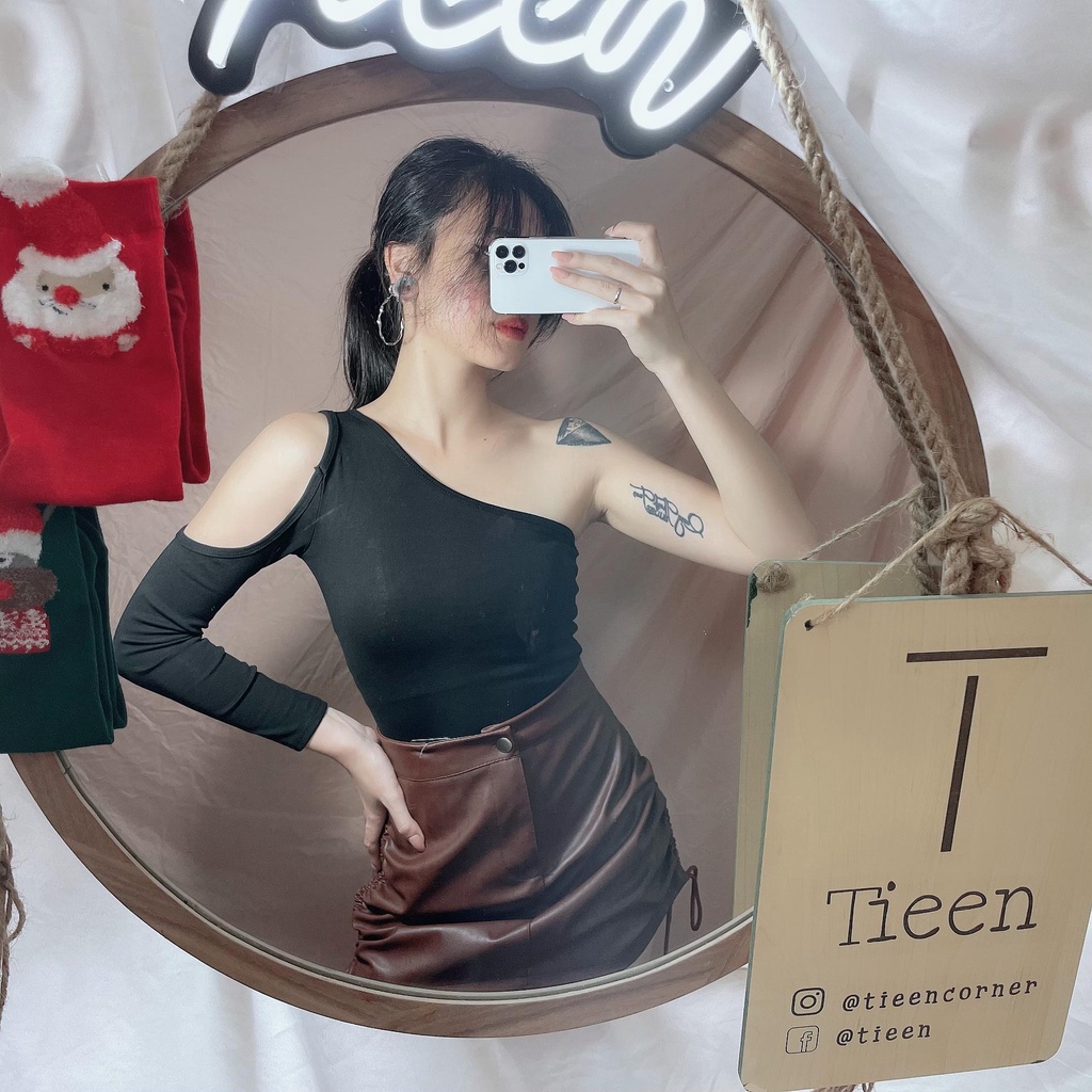 Áo tay dài lệch hở vai form ôm dáng