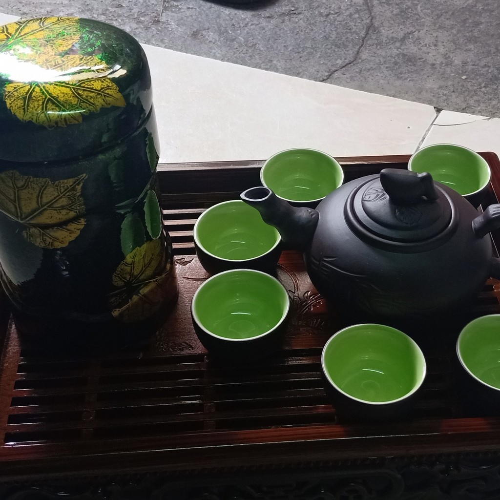 Bộ 3 món  khay trà+hộp đựng trà và bộ ấm chén bát tràng cao cấp