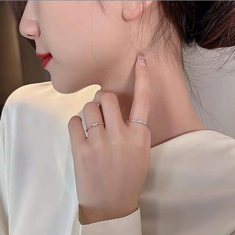Nhẫn bạc Nhẫn một hàng đá và tim nhỏ cặp đôi Van Jewelry V10739 nhẹ nhàng nữ tính