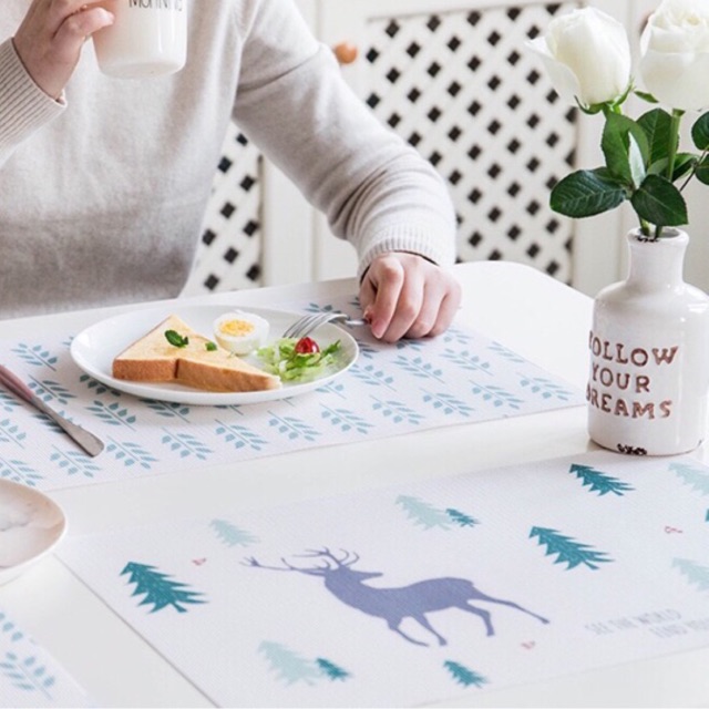 Lót bàn ăn cây thông