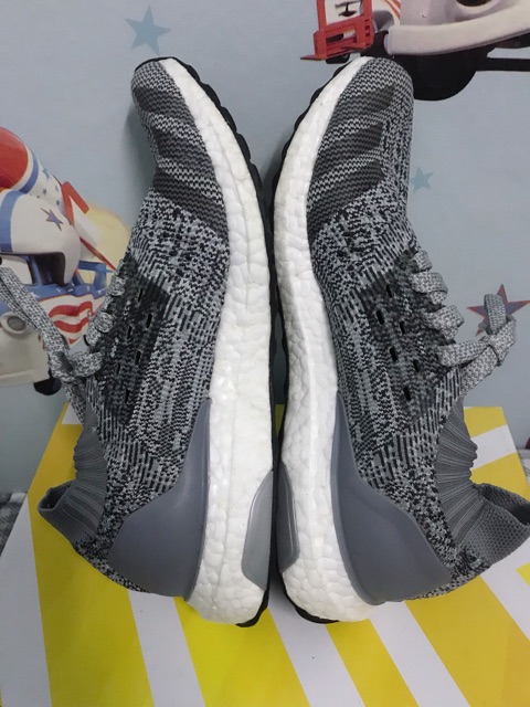 Giày addidas Ultra boots uncaged full box bao authentic , mới 98% size38 1/3 , vừa chân 37 nha, mang êm cực kỳ, hiếm lắm