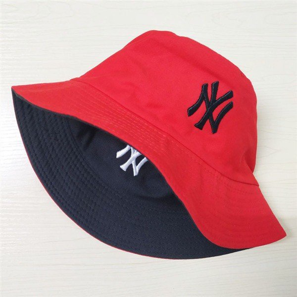 Nón n y 2 mặt cho các cô gái năm 2022