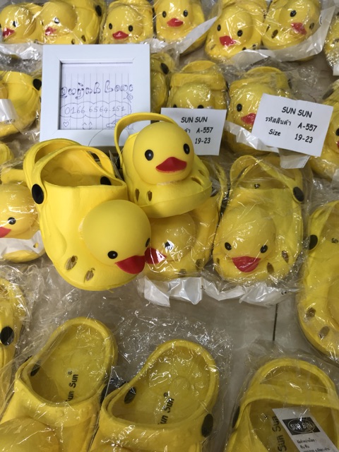 Dép vịt vàng Thái Lan