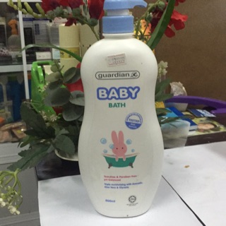 Sữa tắm em bé